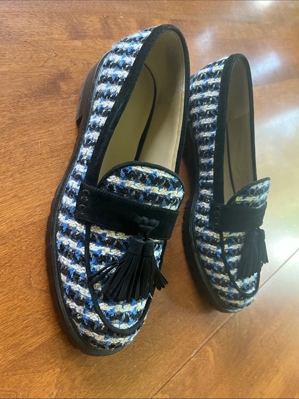 Ann Taylor Lug Sole Tweed Tassel Plaid Black/Royal Blue Loafers size 7
